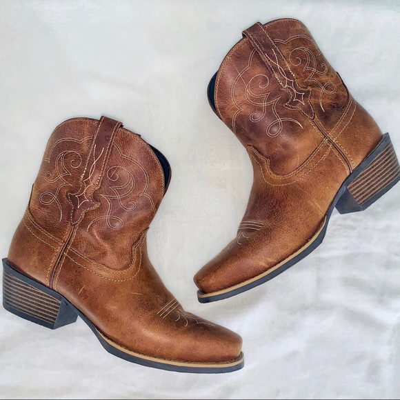 justin chellie boots